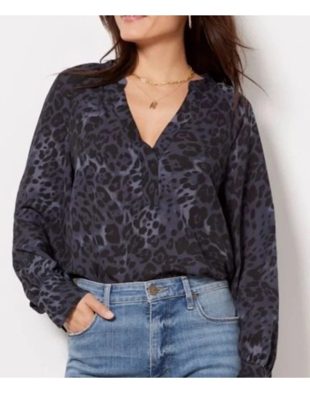 Evereve Gabbie Leopard Print Blouse, Black &‎ Blue Size M